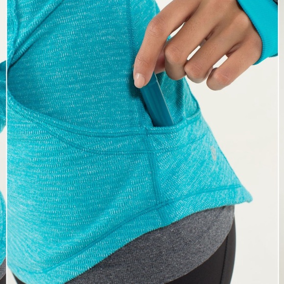 Lululemon Base Runner 1/2 Zip
Mini Check Pique Surge Heathered Surge / Surge - Picture 4 of 9